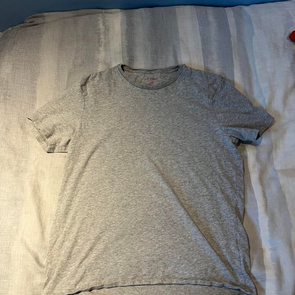 Joe Fresh Gray T-shirt - Picture 2 of 3